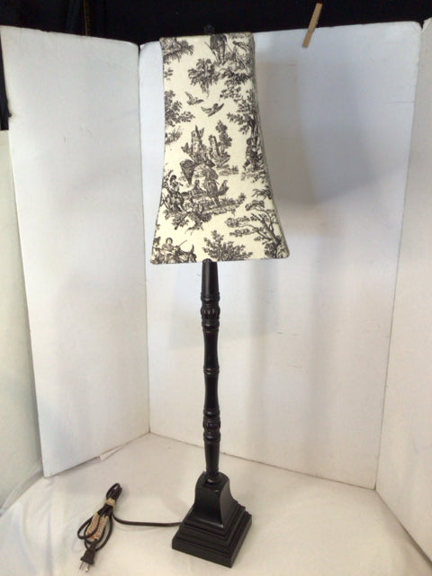 Stick Black Metal Toile Lamp