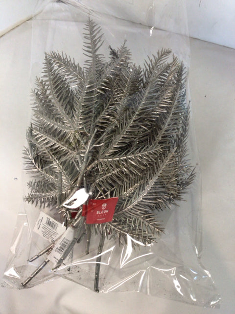 In Bag Silver Pine Holiday Item