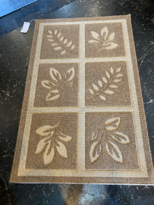 Polyester Tan/Cream Rug