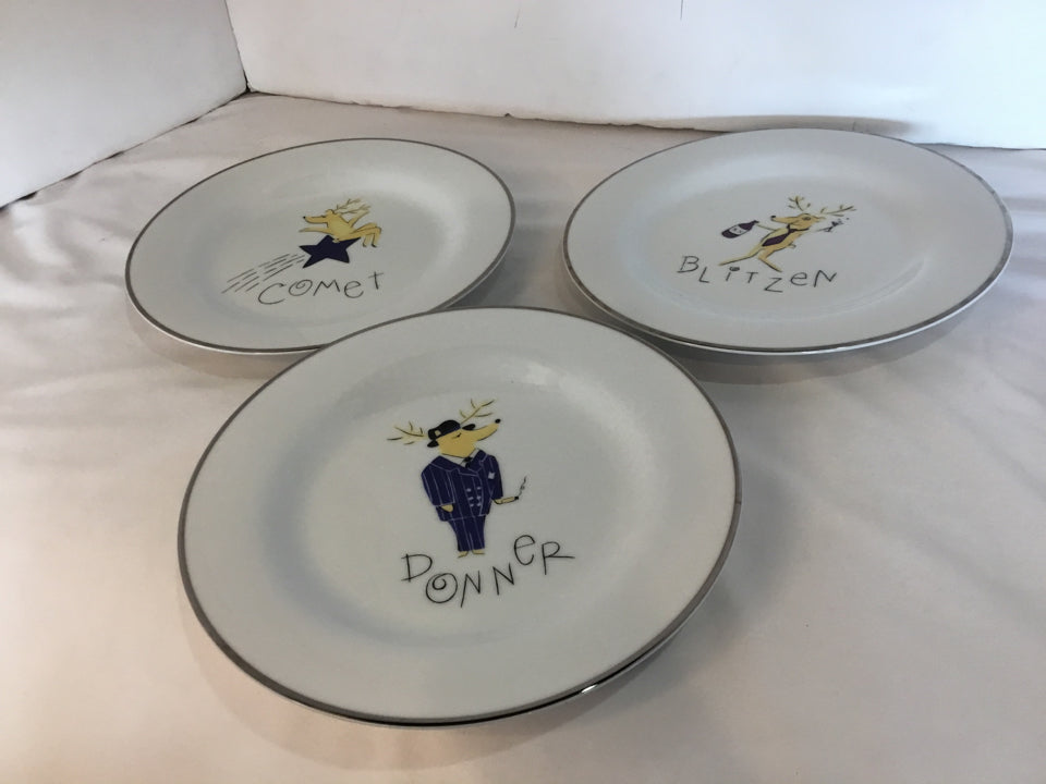 Pottery Barn Plate White/Multi Reindeer Set of 4 Holiday Item