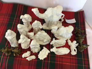Vintage Christmas White/Gold Ceramic Nativity Set of 20 Holiday Item
