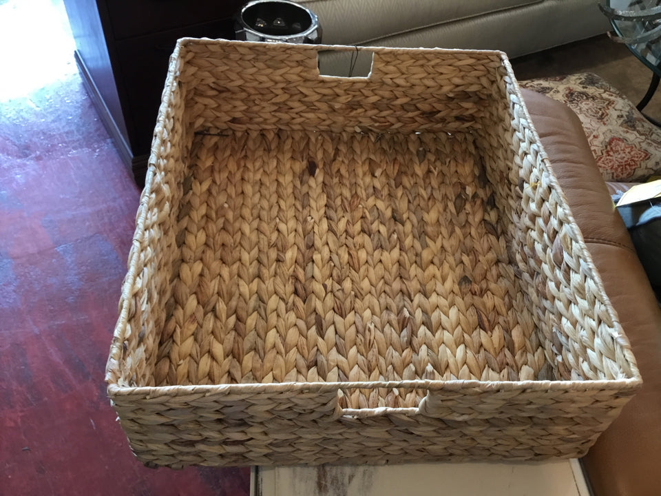 Natural Seagrass Handles Basket