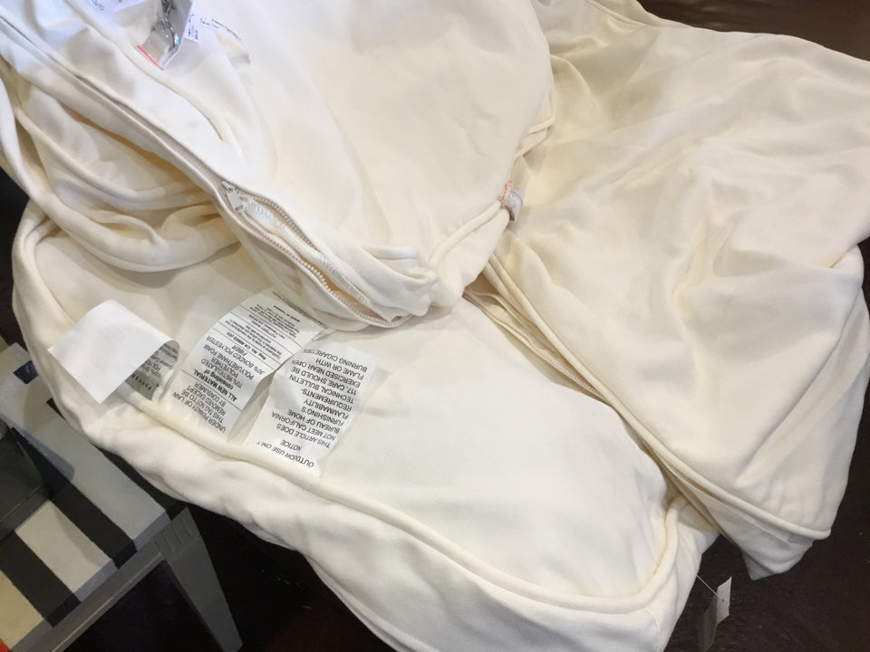 Quick Dry Foam Outdoor/Outside Cream Poly Blend Set of 4 Pillow Cover