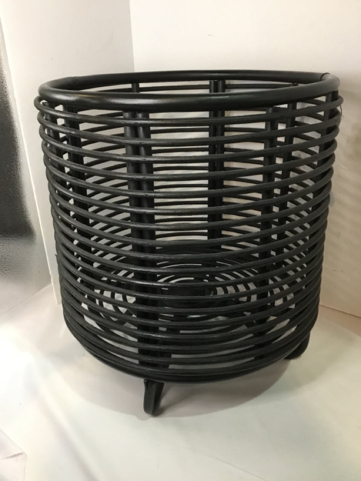 Round Black Rattan On legs Basket