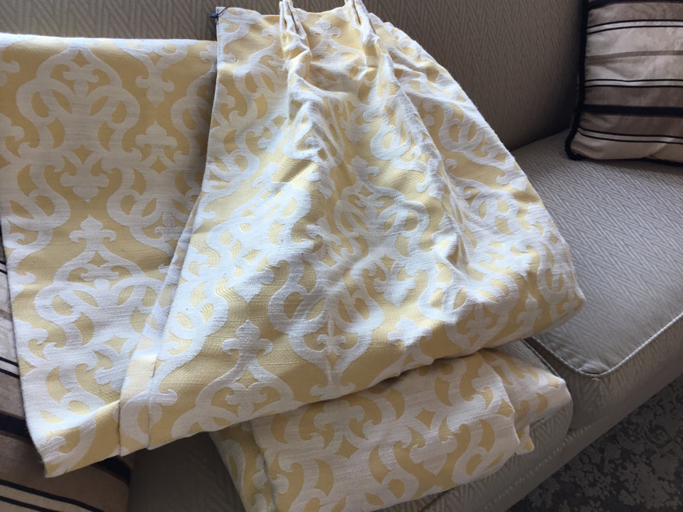 2 Panels Yellow/White Polyester Draperies/Curtains