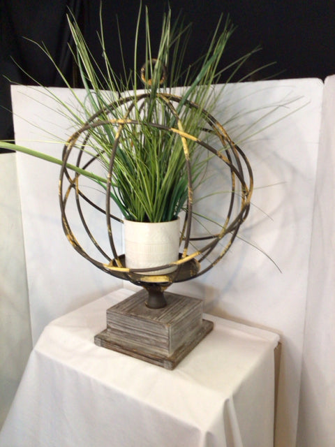 Cream Metal Globe Plant Statue