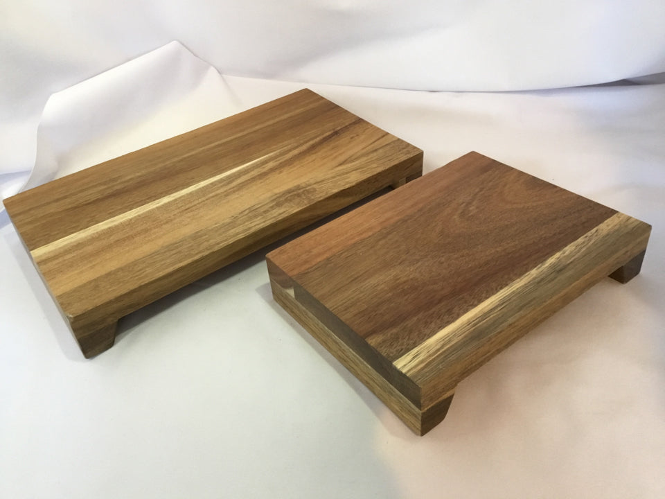 Pair Brown Wood 2 Sizes Cutting Board