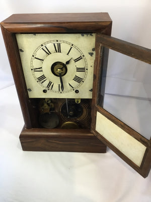 Vintage Mantel Brown Wood Roman Numerals Clock