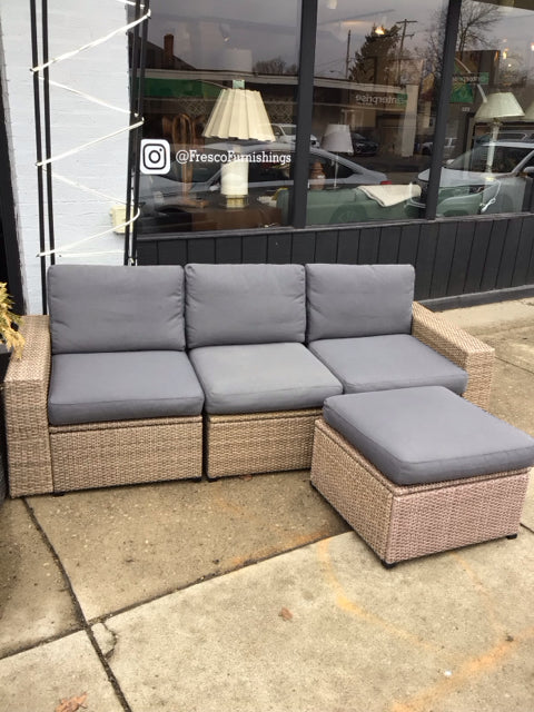 4 Piece Set Resin w/cushion W/Ottoman Brown/Gray Sectional