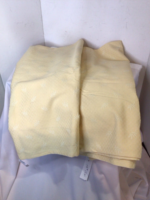 Pole Top Gold Pair Draperies/Curtains