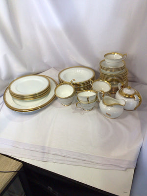 Aynsley Gold Trim White China Dish Set