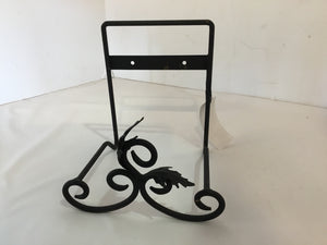 Hanging Black Metal Plate Holder
