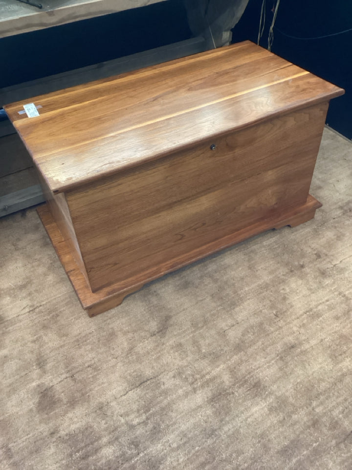 Traditional Wood Brown Cedar Chest