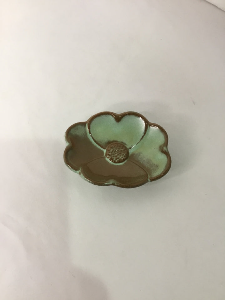 FRANKOMA Green Pottery Flower Plate