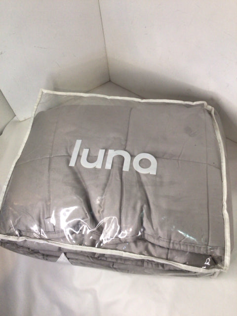 Gray Cotton Quilted Blanket