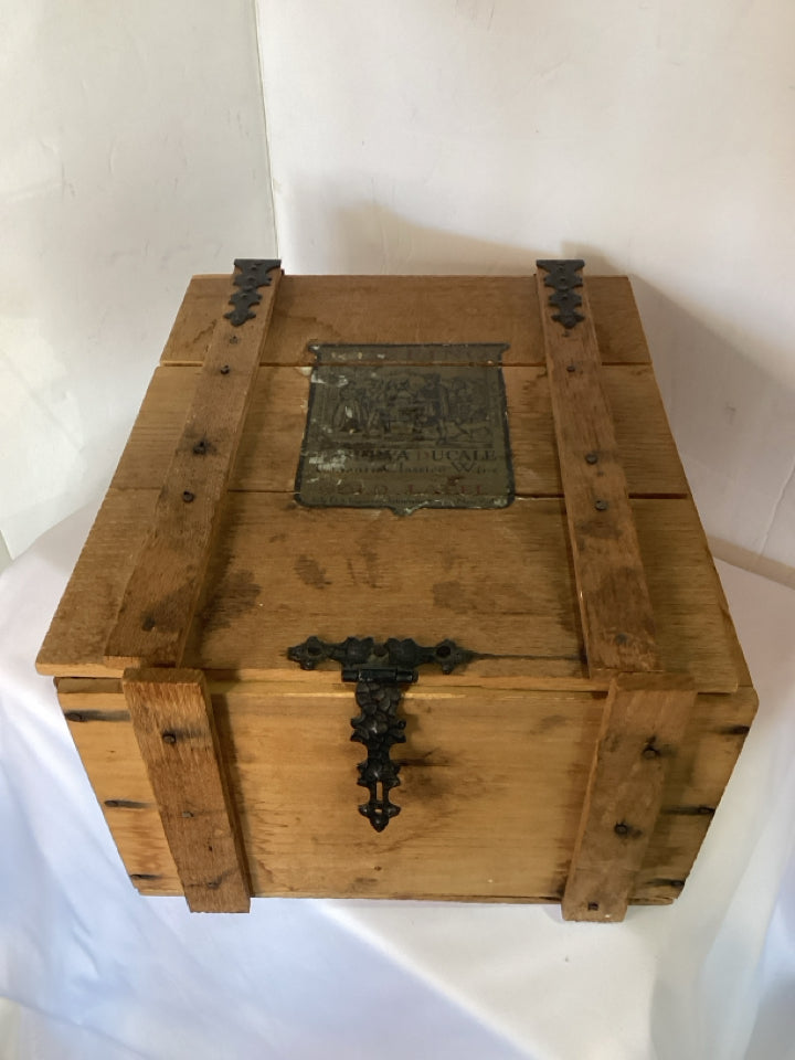 Vintage Wood Brown Box