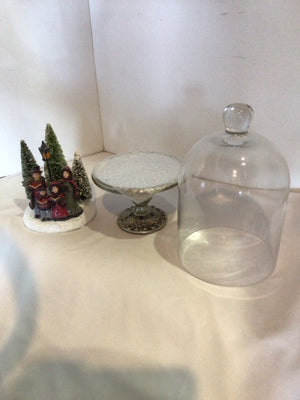 Carolers Clear/Red Glass/Metal Pedestal 3 piece Holiday Item