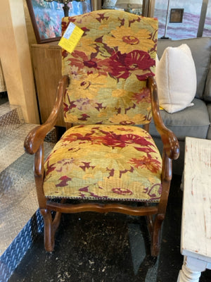 Open Arm Tapestry Red/Gold Chair