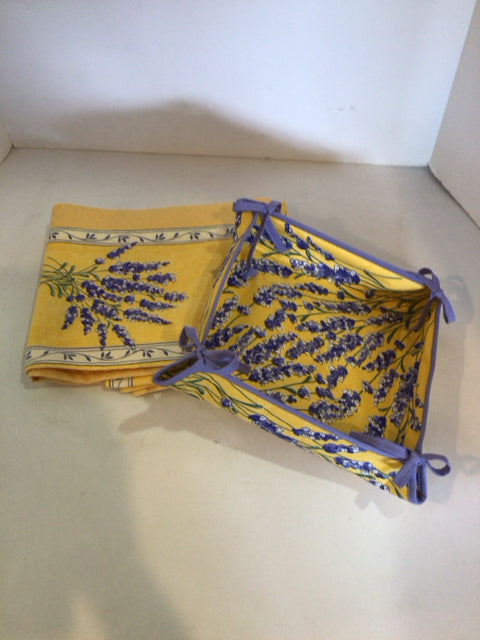 Yellow/Blue w/basket Tablecloth