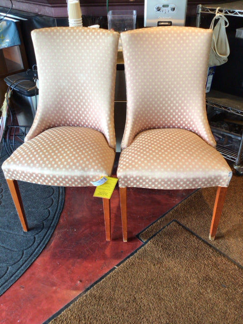 Armless Pair Peach Chair Set