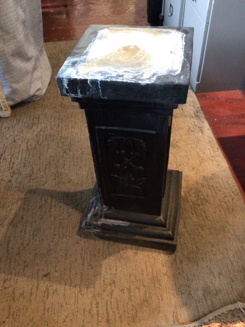 Black Resin Column Pedestal