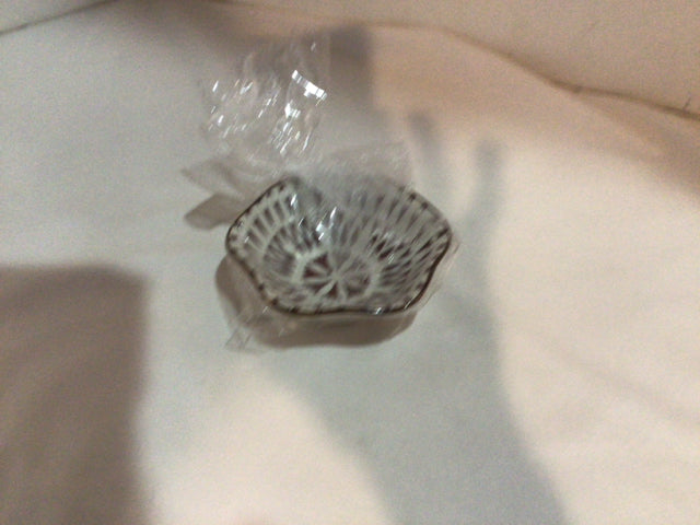 Brown/White Ceramic Bowl