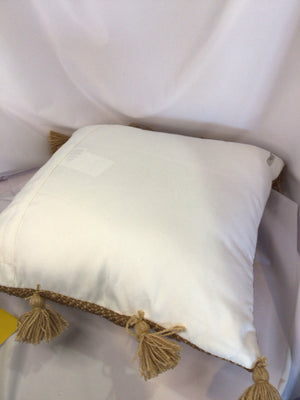 Foreside White/Natural Seagrass Pillow