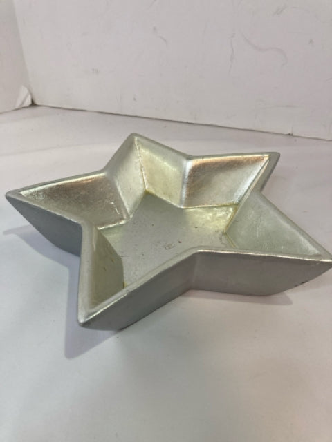 PIER 1 Silver Ceramic Star Bowl