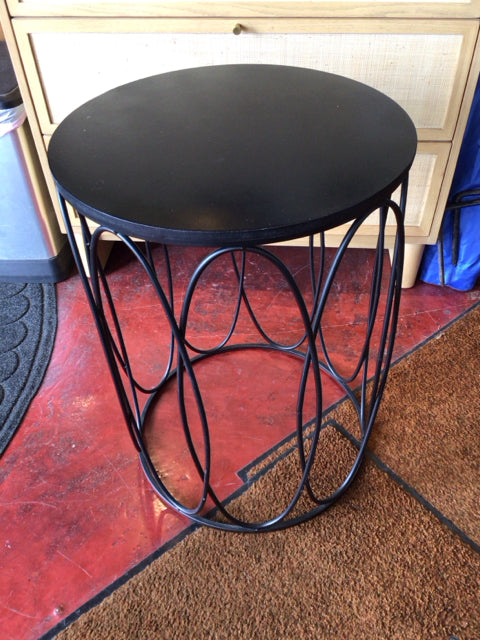 Laminate Round Black Table