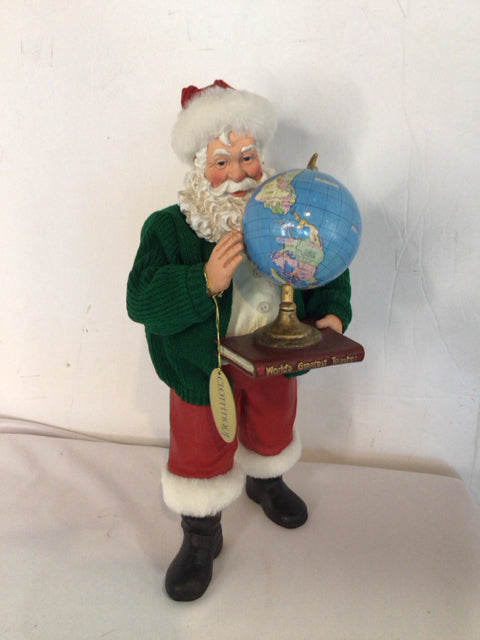 Clothtique Figurine Santa Holiday Item