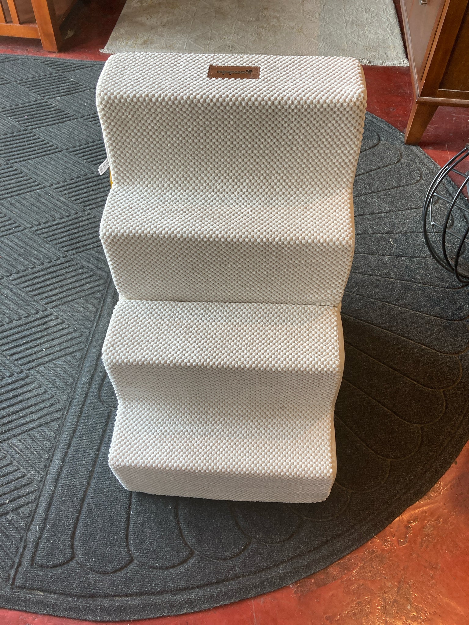 Step Cream Fabric Pet