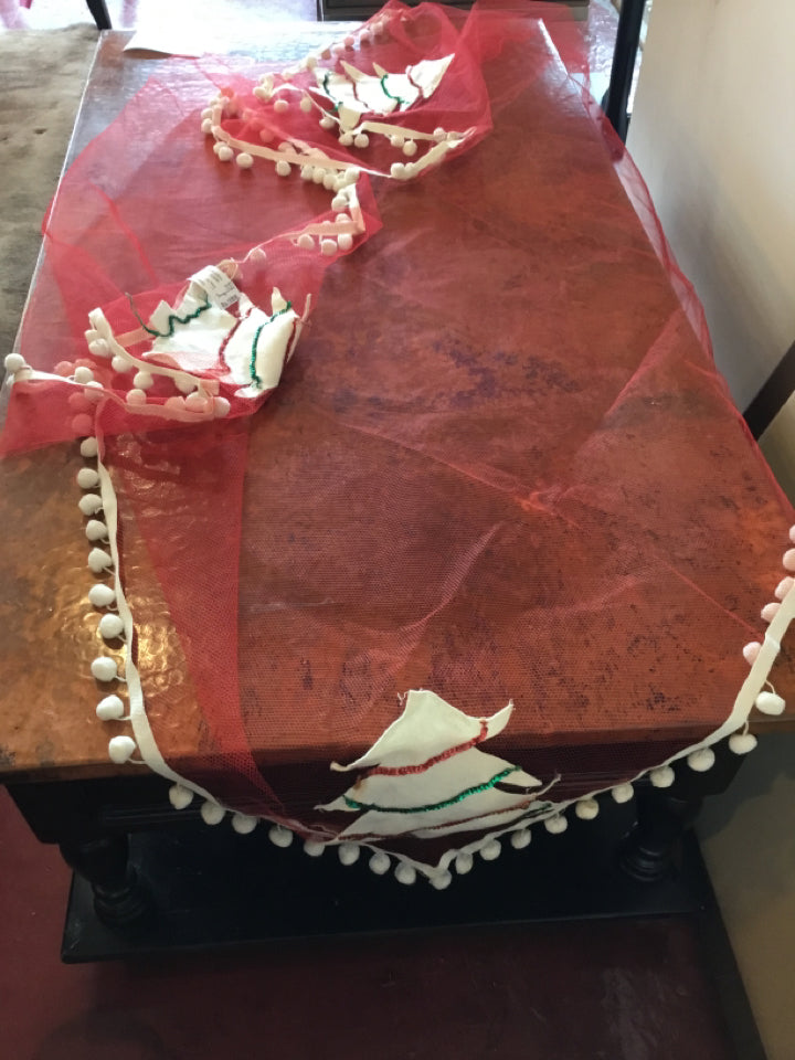 Table Cloth Red Net Christmas Vintage Holiday Item