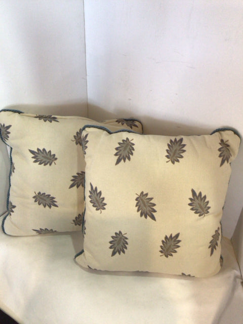 Pair Cream/Blue Leaves Pillow Set