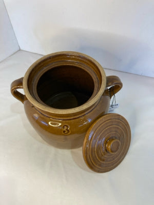 Brown Pottery Lidded Baking Dish