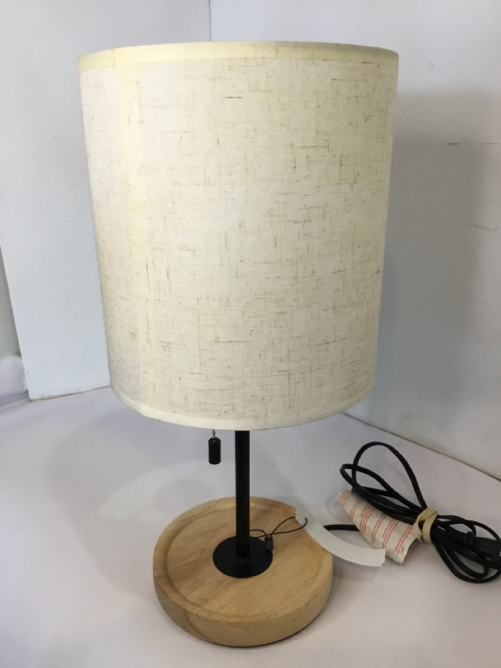 Black/Natural Metal/Wood Stick Lamp