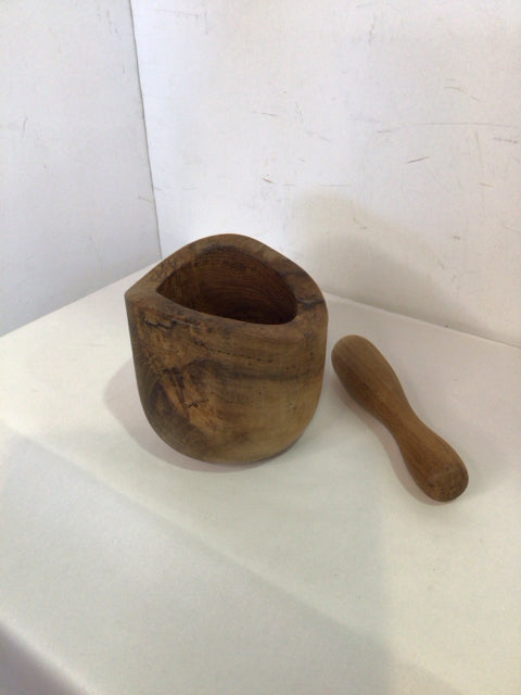 Brown Wood Mortar & Pestle