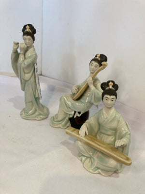 Oriental Bleached Set of 3 Woman Figurine