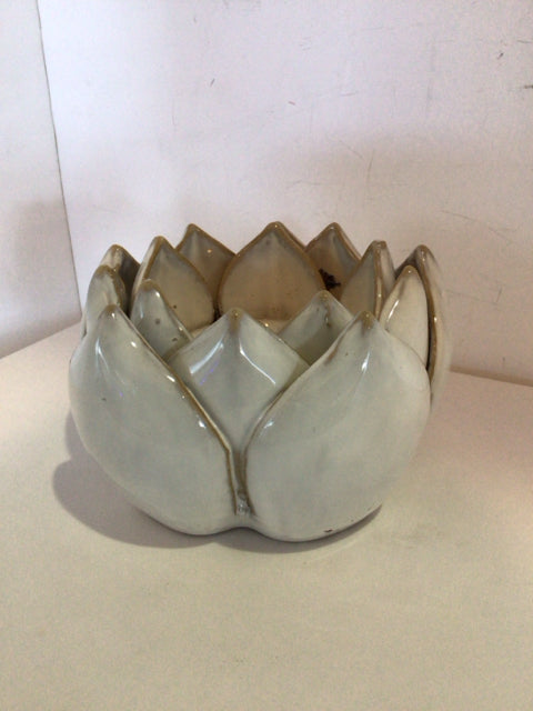 Cream Ceramic Flower Candle Holder