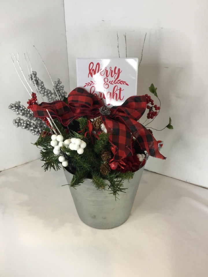 Centerpiece Silver/Red Merry & Bright Holiday Item
