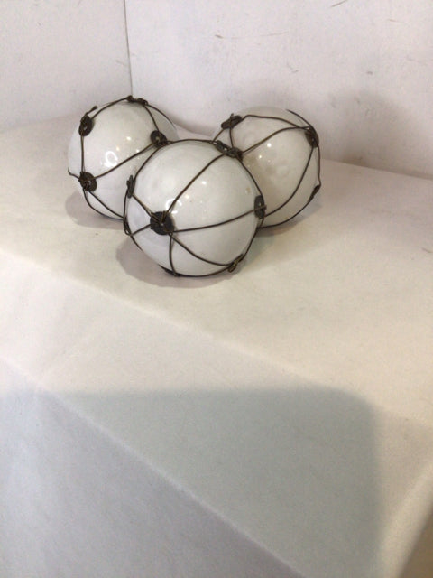 White/Brown Ceramic Set of 3 Ball