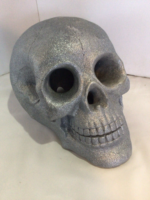 Silver Plaster Skull Holiday Item