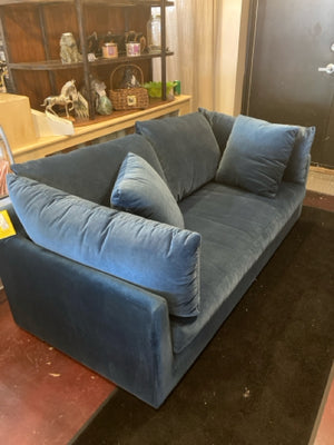 Lulu & Georgia Traditional Sofa/Couch DANKWVBA