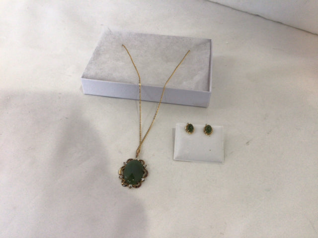 Green w/Earrings Jade Necklace Set
