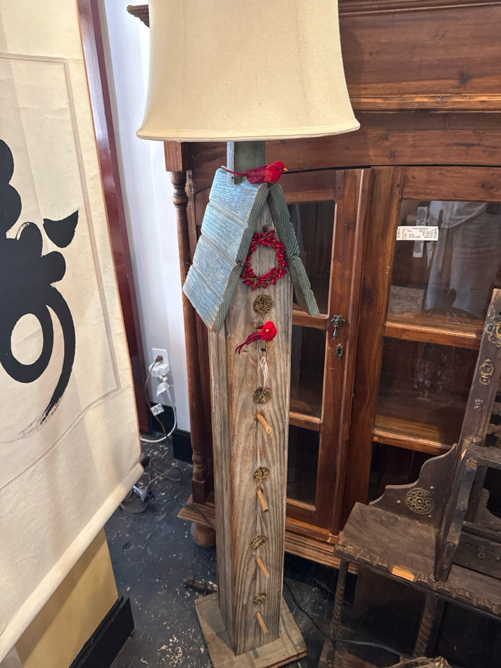 Rustic Brown/Green Wood Birdhouse Lamp