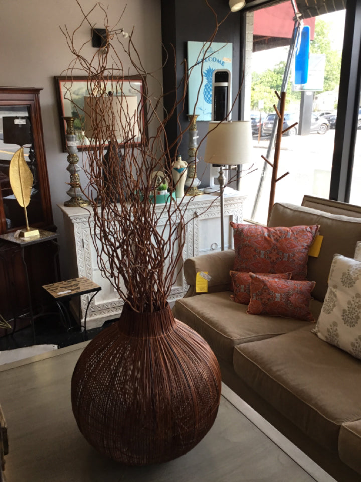 Brown Wicker W/Sticks Vase