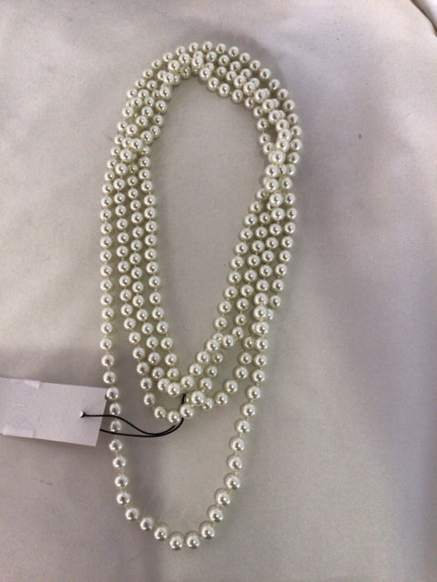 White Pearls Necklace