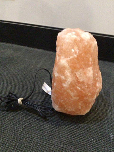 Salt Pink stones Electric Lamp