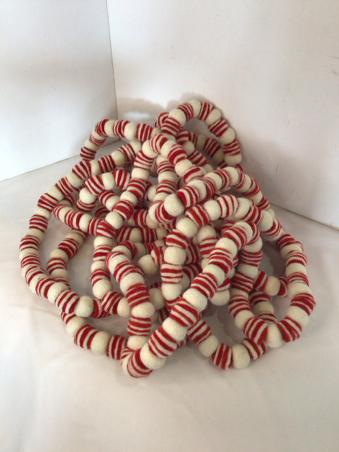 Garland Red/white Felt Beads Holiday Item