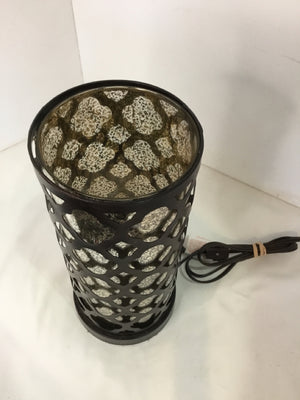 Black Mercury Glass Quatrefoil Lamp