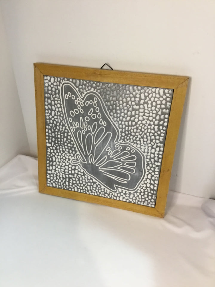 Gray/White Metal Butterfly Framed Art